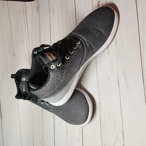 Strike Mvmnt Chill Pill Sneakers